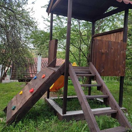 "Суларската Къща" Villa กาโบรโว ภายนอก รูปภาพ